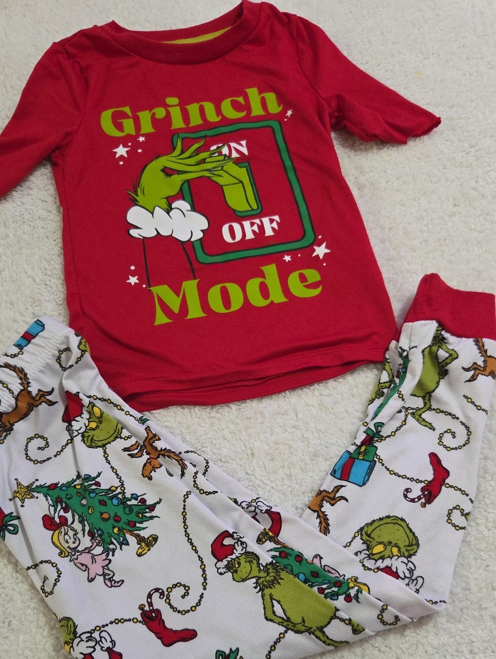 DR SEUSS THE GRINCH CHRISTMAS PAJAMA SET